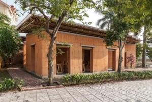 Chiêm ngưỡng ngôi nhà đất mái tre Việt Nam đạt giải thưởng quốc tế